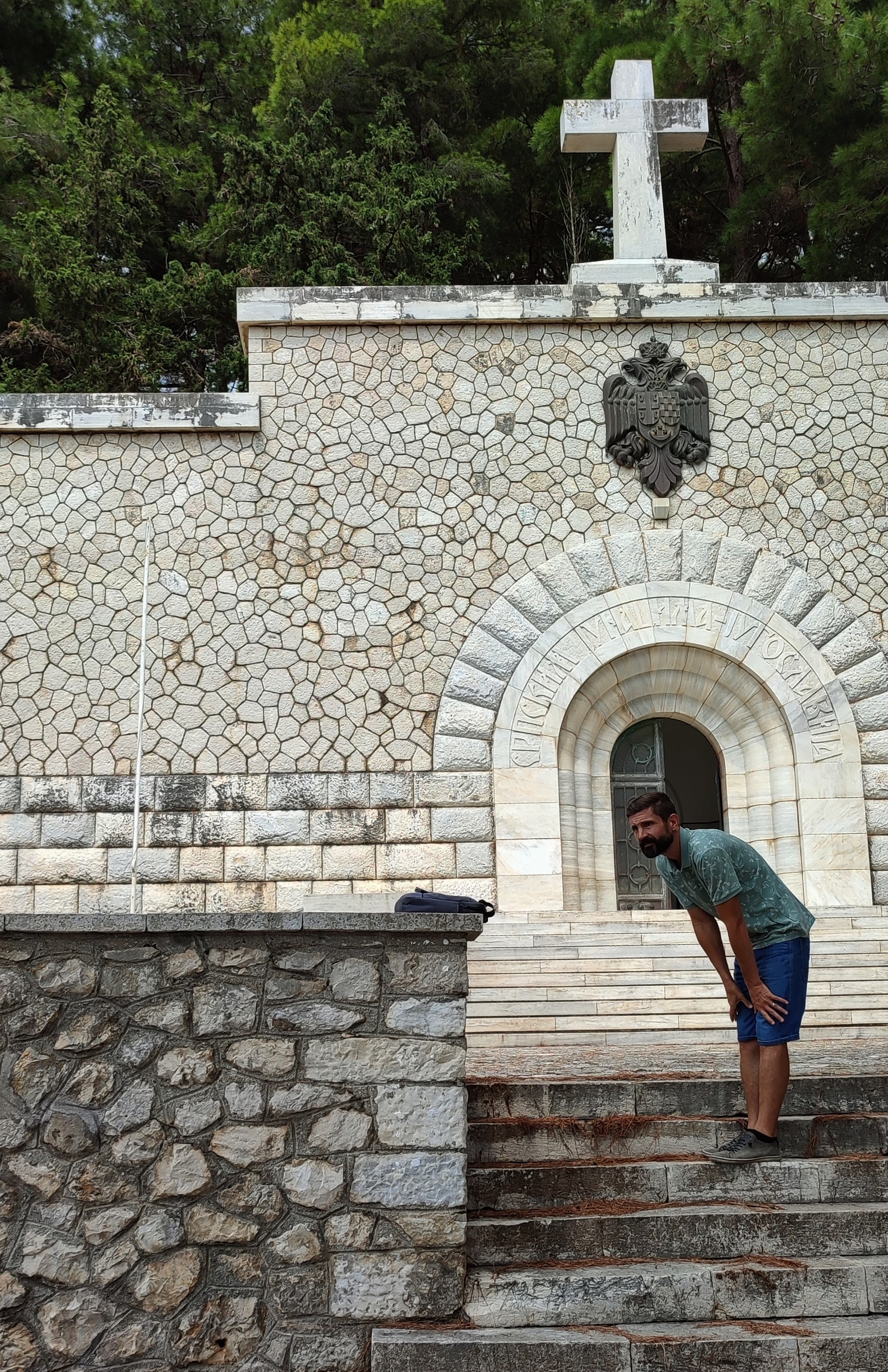 Mauzolej_na_ostrvu_Vido